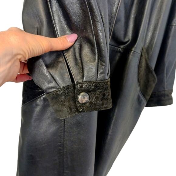 Y2K Leather Coat TEXTURED DETAIL Size L BLACK Patterned Accents Oversized Snaps - Picture 14 of 16